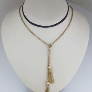 Long yg chain with tassels