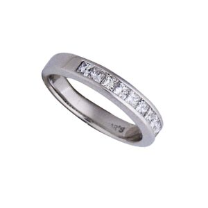 18 k chanel set princess cut 1/2 eternity diamond ring