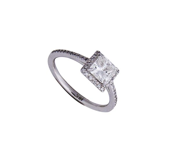 18k princess cut diamond ring with halo setting
